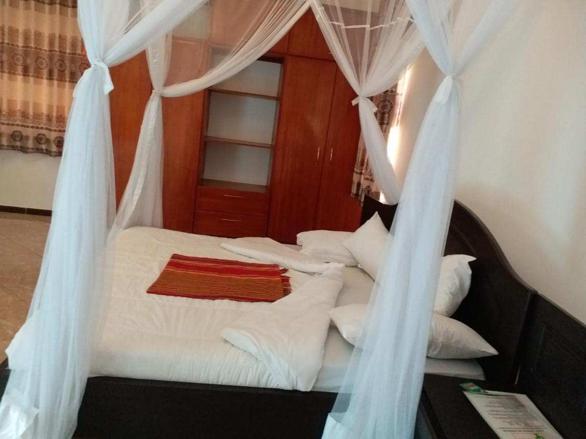 Acactus Hotel Kampala Eksteriør billede